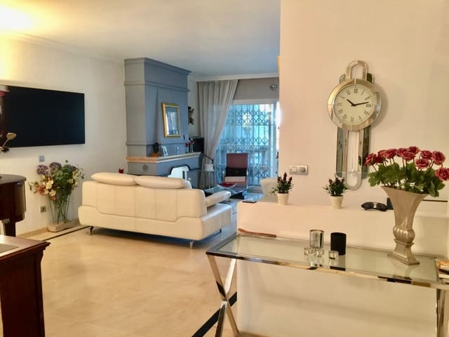 4 soveværelse Lejlighed til salg i Marbella med swimmingpool - € 475.000 (Ref: 9447611)