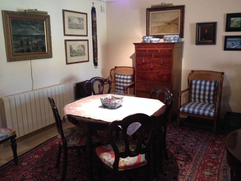 4 Zimmer Haus zu verkaufen in Marbella mit Pool Garage - 599.500 € (Ref: 9447619)