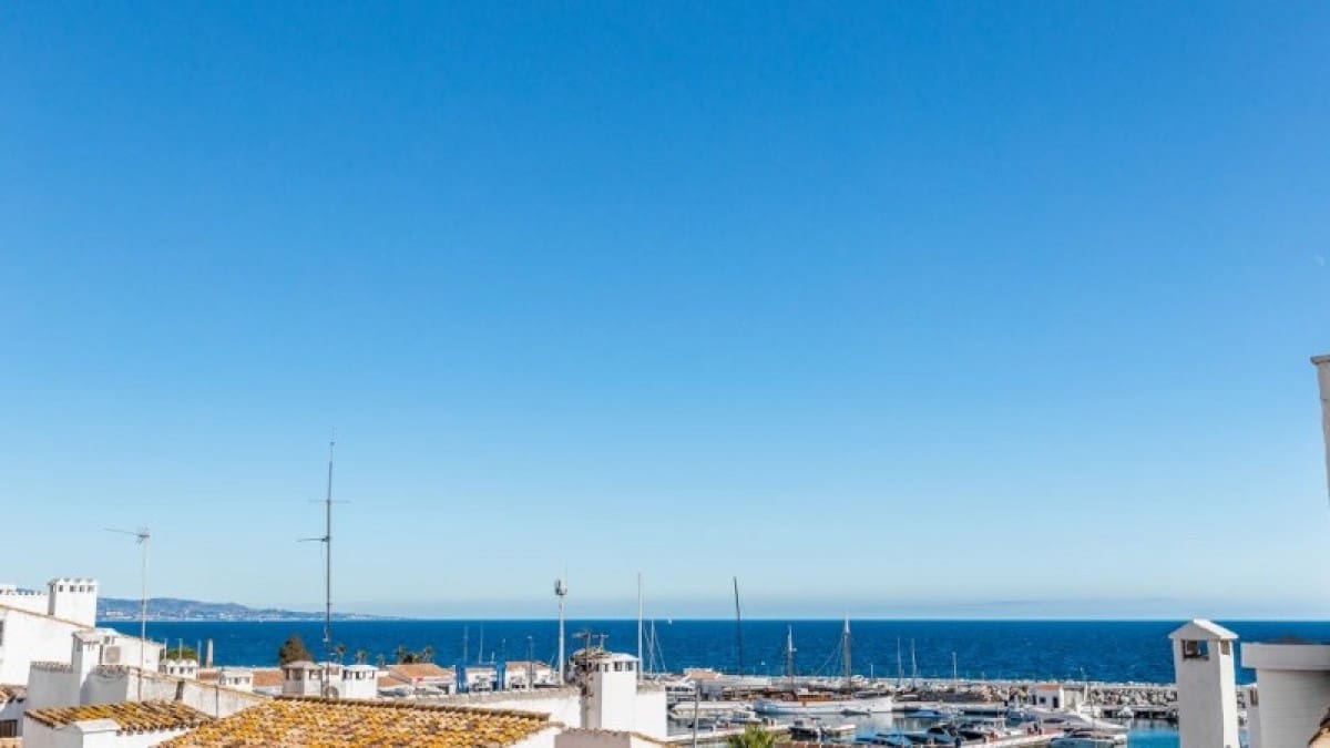 2 Zimmer Apartment zu verkaufen in Marbella mit Pool - 555.000 € (Ref: 9447627)