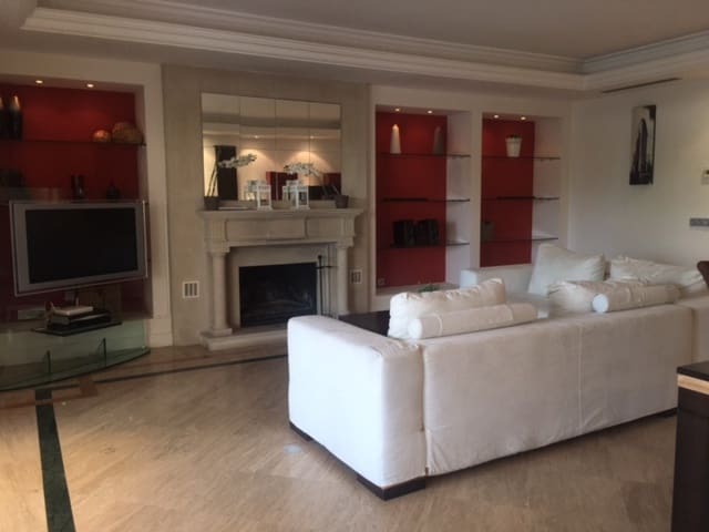 3 soverom Leilighet til salgs i Golden Mile, Marbella med svømmebasseng garasje - € 799 500 (Ref: 9447635)