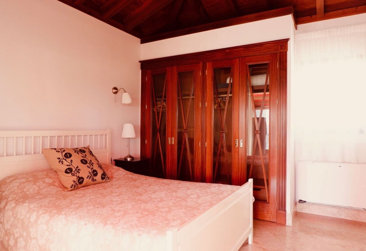 Ático de 3 habitaciones en Marbella en venta con piscina garaje - 1.300.000 € (Ref: 9447641)