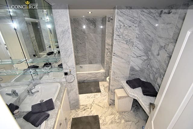 3 soverom Leilighet til salgs i Puerto Banus, Marbella med svømmebasseng garasje - € 1 250 000 (Ref: 9447642)