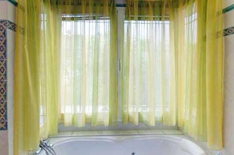 3 Zimmer Haus zu verkaufen in Casares mit Pool Garage - 850.000 € (Ref: 9447652)