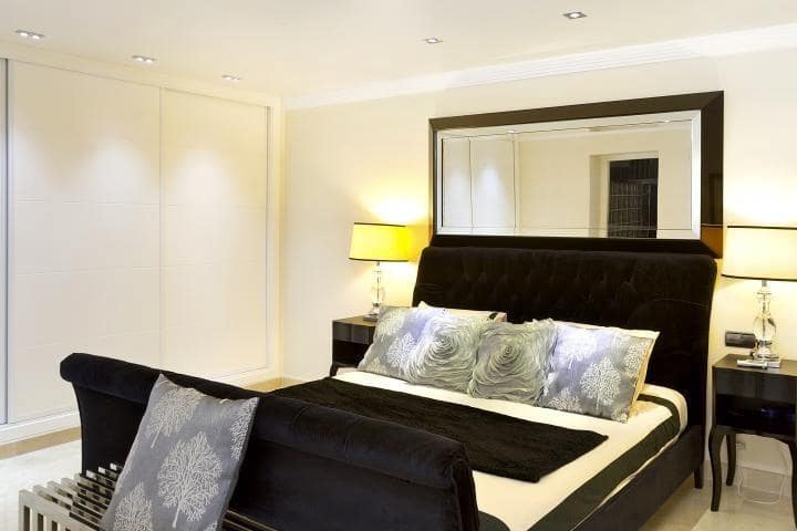 6 quarto Moradia para venda em Marbella com piscina garagem - 3 995 000 € (Ref: 9447657)