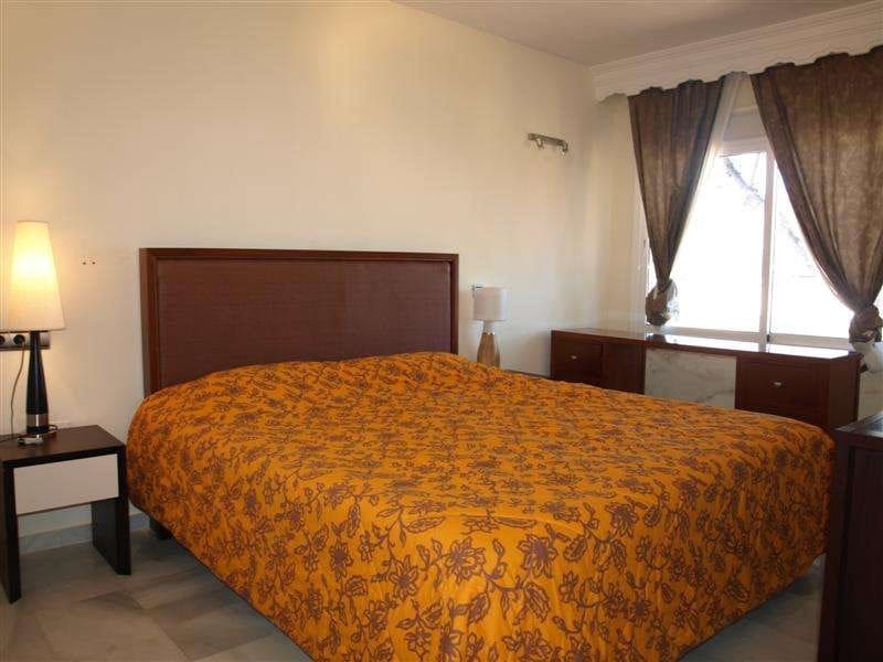 4 camera da letto Casa in vendita in Marbella con piscina - 899.000 € (Rif: 9447658)