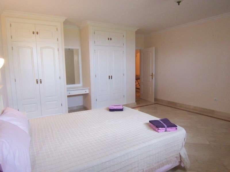 7 quarto Moradia para venda em Marbella com piscina garagem - 2 450 000 € (Ref: 9447660)