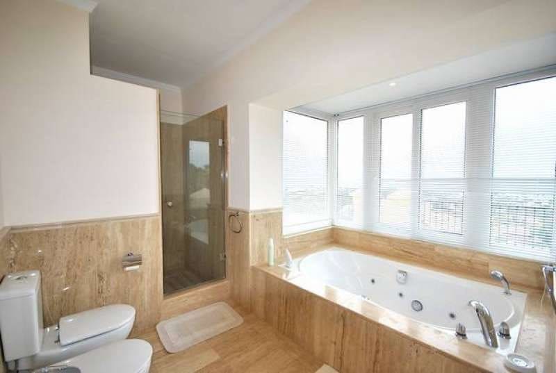 7 quarto Moradia para venda em Marbella com piscina garagem - 2 450 000 € (Ref: 9447660)