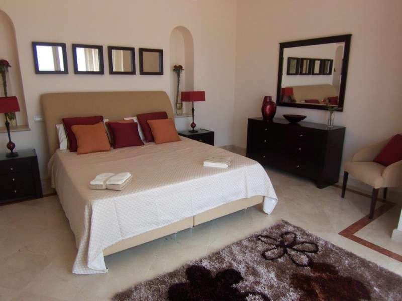 7 quarto Moradia para venda em Marbella com piscina garagem - 2 450 000 € (Ref: 9447660)