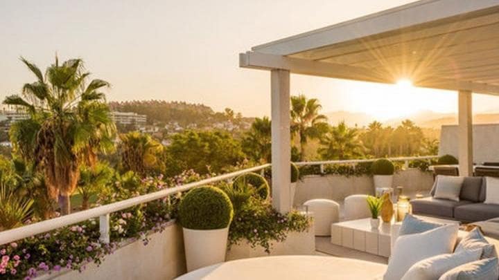 3 slaapkamer Penthouse te koop in Marbella met zwembad - € 1.950.000 (Ref: 9447664)