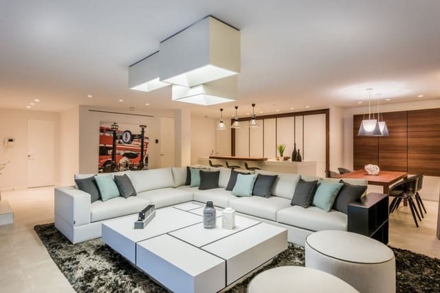 3 slaapkamer Penthouse te koop in Marbella met zwembad - € 1.950.000 (Ref: 9447664)