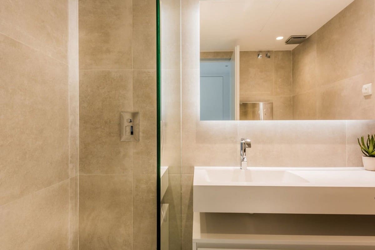 3 slaapkamer Penthouse te koop in Marbella met zwembad - € 1.950.000 (Ref: 9447664)