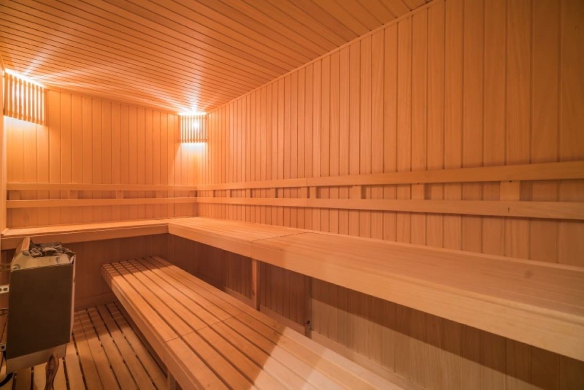 6 soverom Villa til salgs i Golden Mile med svømmebasseng garasje - € 2 890 000 (Ref: 9447667)