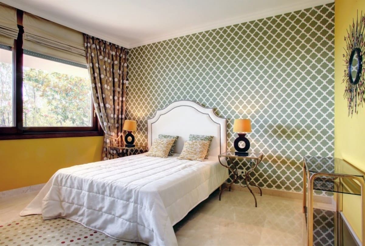 4 quarto Moradia para venda em Benahavis com piscina garagem - 1 325 000 € (Ref: 9447668)