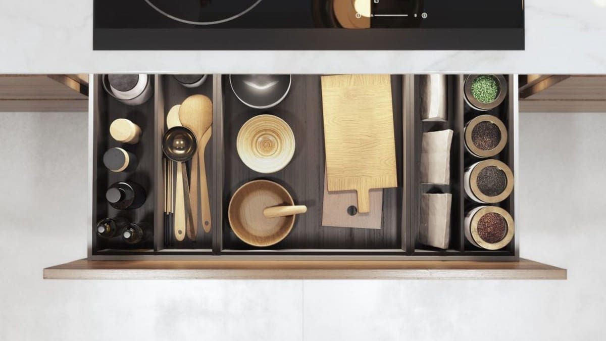 4 bedroom Villa for sale in Marbella with pool garage - € 1,720,000 (Ref: 9447683)