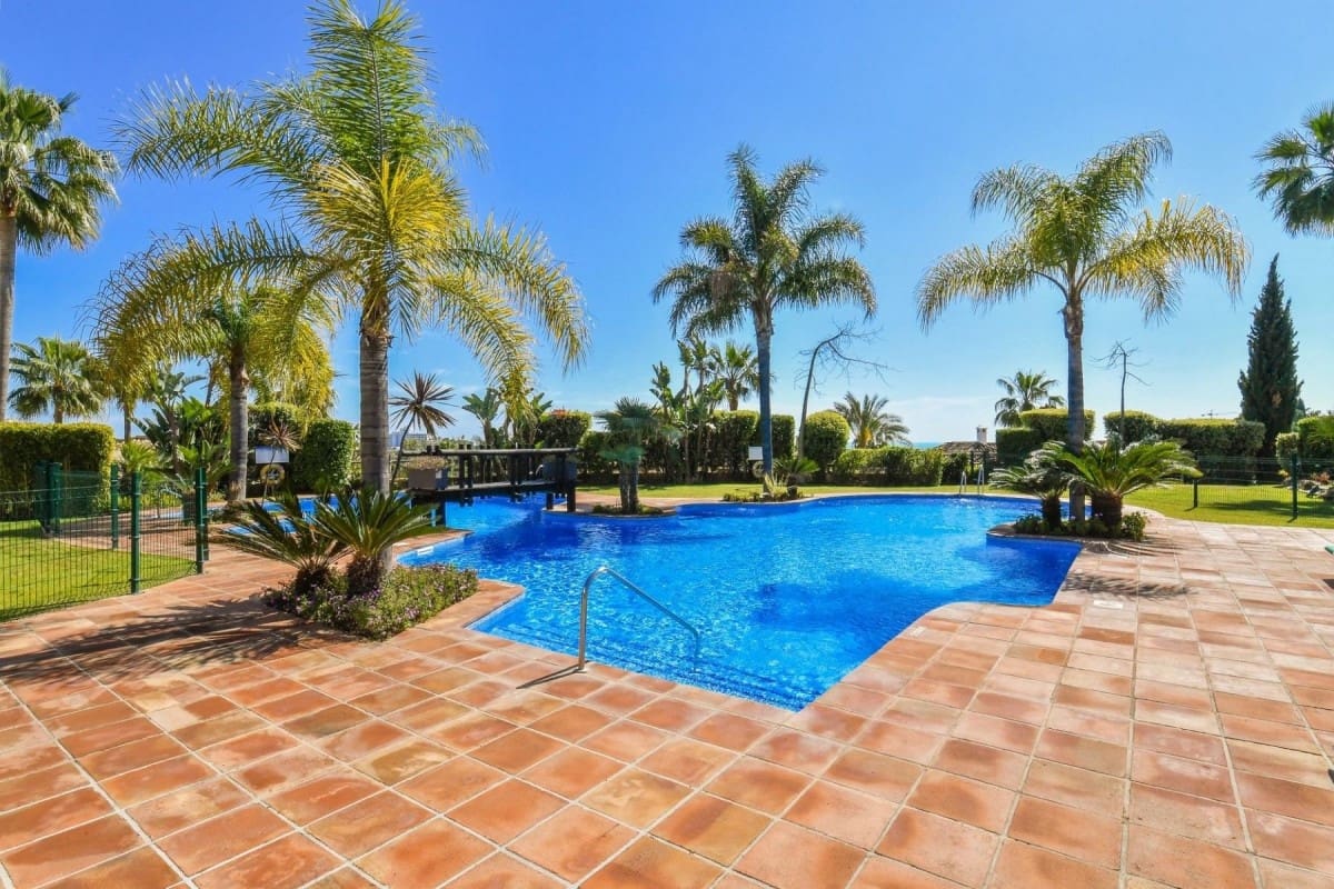 3 sypialnia Dom na sprzedaż w Benahavis z basenem garażem - 590 000 € (Ref: 9447688)