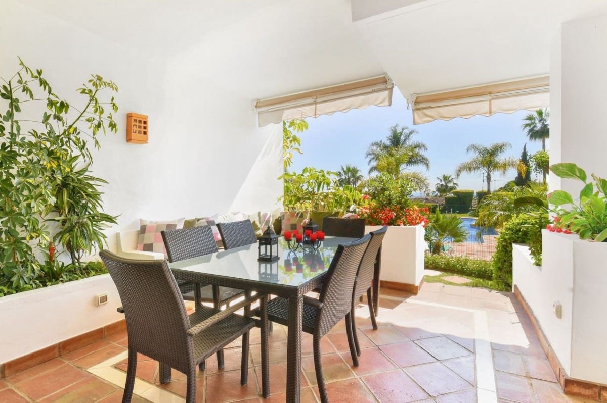 3 sypialnia Dom na sprzedaż w Benahavis z basenem garażem - 590 000 € (Ref: 9447688)