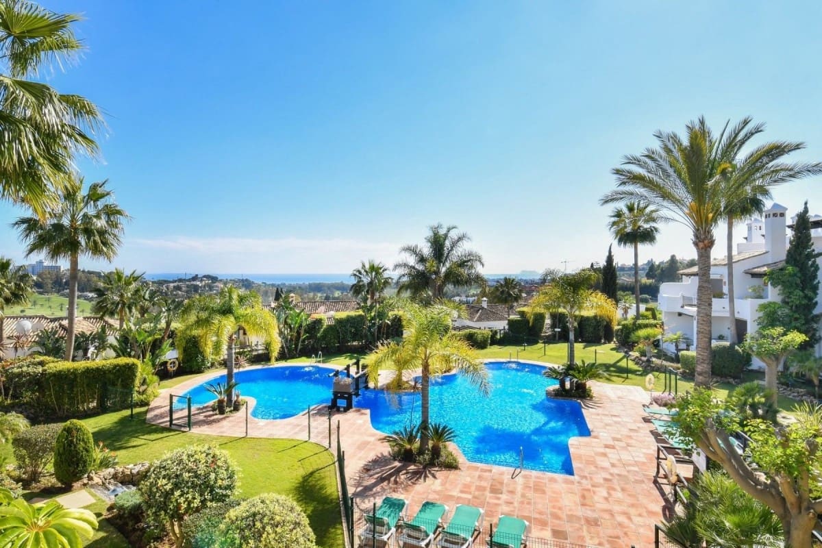 3 sypialnia Dom na sprzedaż w Benahavis z basenem garażem - 590 000 € (Ref: 9447688)