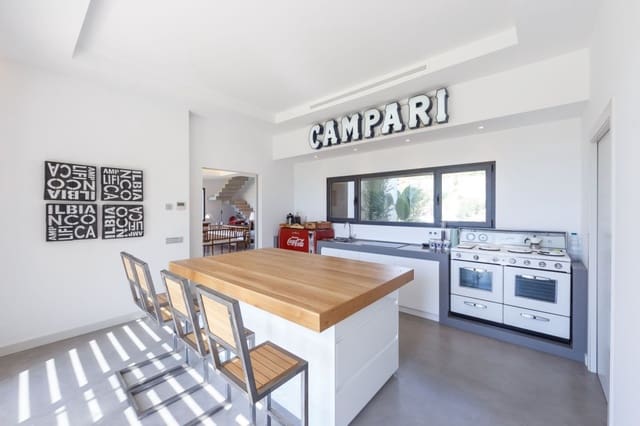 5 quarto Moradia para venda em Benahavís com piscina garagem - 2 795 000 € (Ref: 9447692)