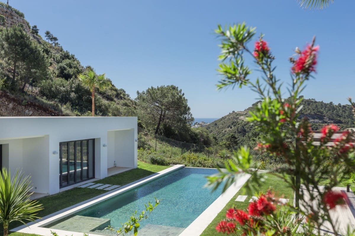 5 quarto Moradia para venda em Benahavis com piscina garagem - 2 795 000 € (Ref: 9447692)