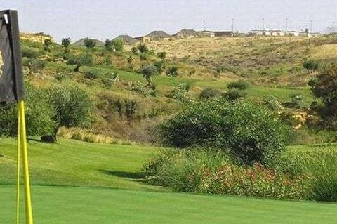 3 bedroom Villa for sale in Marbella with pool garage - € 750,000 (Ref: 9447696)