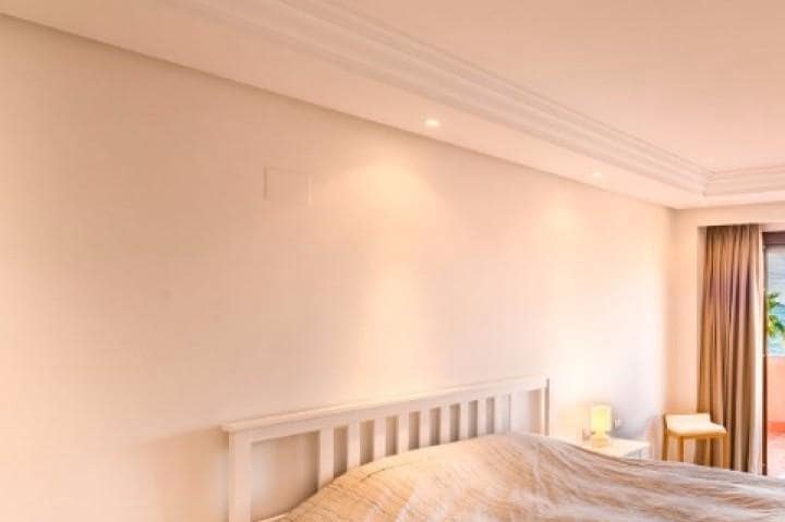 3 quarto Apartamento para venda em Estepona com piscina garagem - 725 000 € (Ref: 9447697)