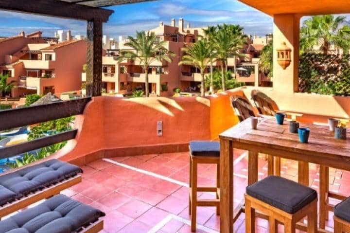 3 quarto Apartamento para venda em Estepona com piscina garagem - 725 000 € (Ref: 9447697)