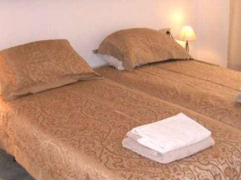 10 sypialnia Willa na sprzedaż w Marbella z basenem - 1 350 000 € (Ref: 9447704)