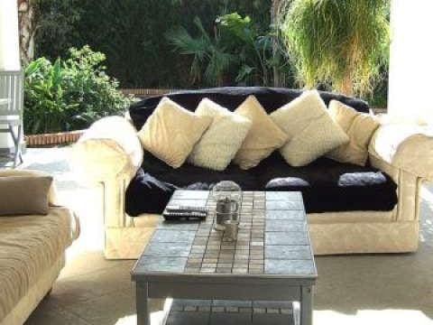 10 sypialnia Willa na sprzedaż w Marbella z basenem - 1 350 000 € (Ref: 9447704)