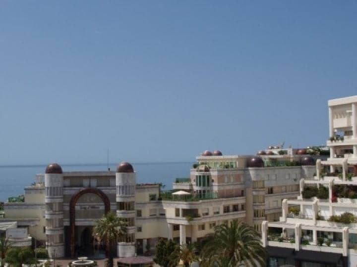 3 soverom Penthouse til salgs i Puerto Banus med svømmebasseng garasje - € 549 500 (Ref: 9447716)