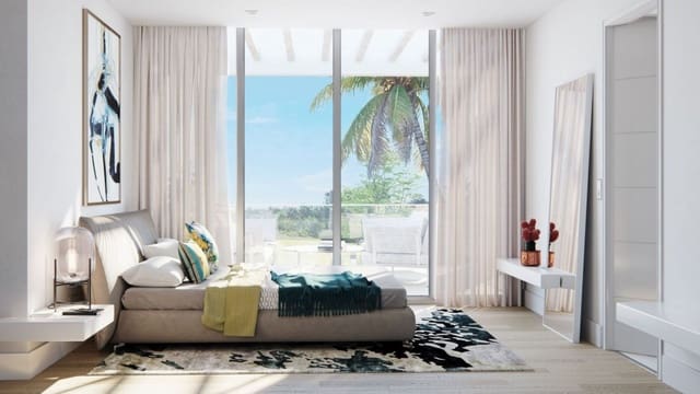 Chalet de 4 habitaciones en Marbella en venta con piscina - 1.925.000 € (Ref: 9447737)