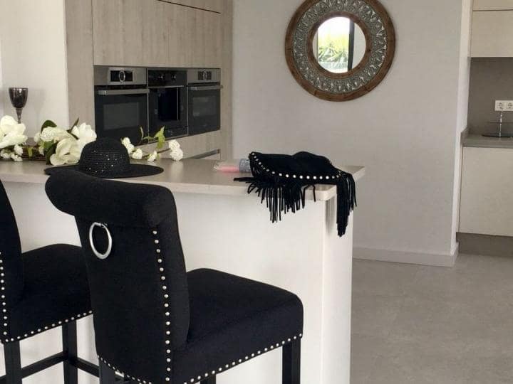 Chalet de 5 habitaciones en Marbella en venta con piscina garaje - 1.795.000 € (Ref: 9447749)