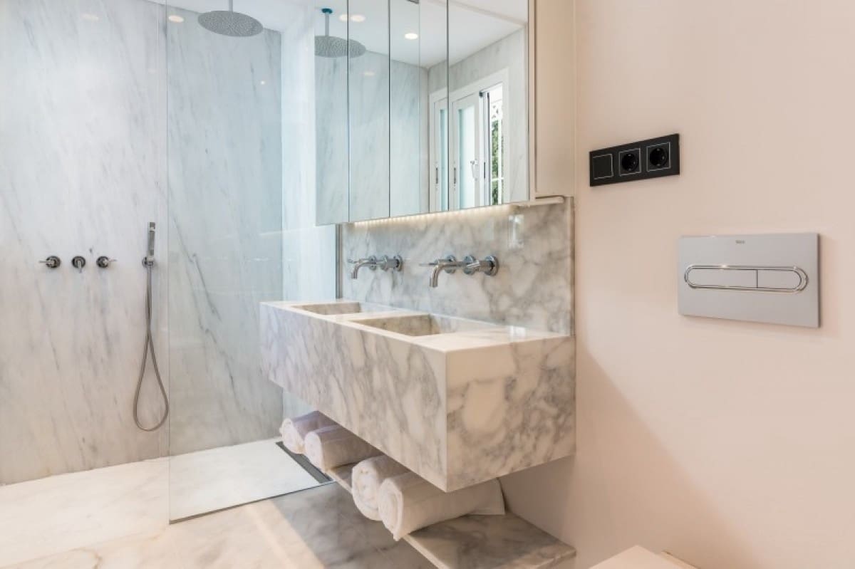 4 soverom Leilighet til salgs i Golden Mile med svømmebasseng garasje - € 895 000 (Ref: 9447759)