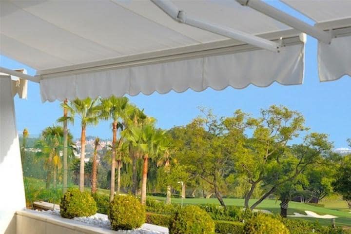 4 soverom Penthouse til salgs i Marbella med svømmebasseng garasje - € 2 495 000 (Ref: 9447774)