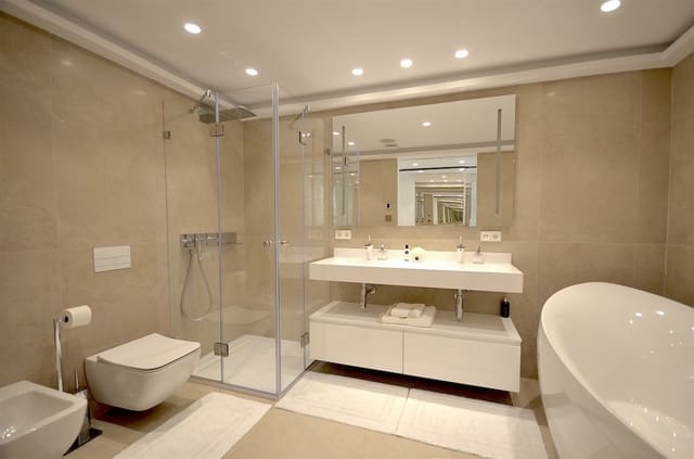 4 soverom Penthouse til salgs i Marbella med svømmebasseng garasje - € 2 495 000 (Ref: 9447774)