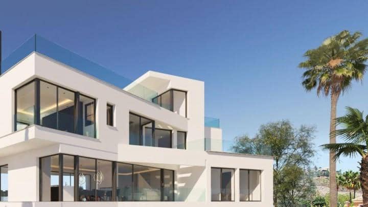 5 bedroom Villa for sale in Marbella with pool garage - € 3,850,000 (Ref: 9447779)