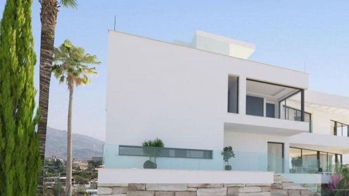 5 bedroom Villa for sale in Marbella with pool garage - € 3,850,000 (Ref: 9447779)