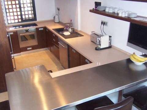 3 sypialnia Penthouse na sprzedaż w Marbella z basenem - 1 287 500 € (Ref: 9447785)