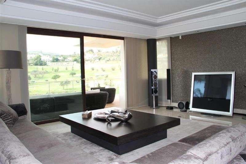 Chalet de 5 habitaciones en Benahavís en venta con piscina garaje - 3.995.000 € (Ref: 9447788)