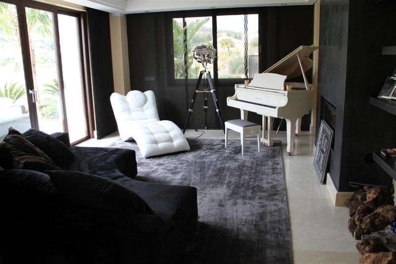 Chalet de 5 habitaciones en Benahavís en venta con piscina garaje - 3.995.000 € (Ref: 9447788)