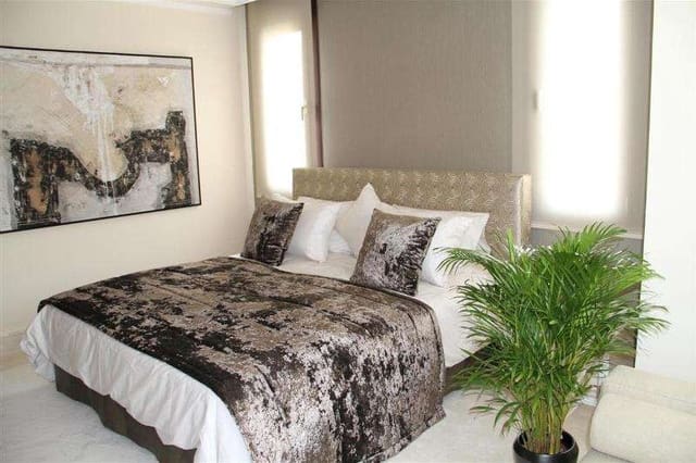 5 quarto Moradia para venda em Benahavís com piscina garagem - 3 995 000 € (Ref: 9447788)