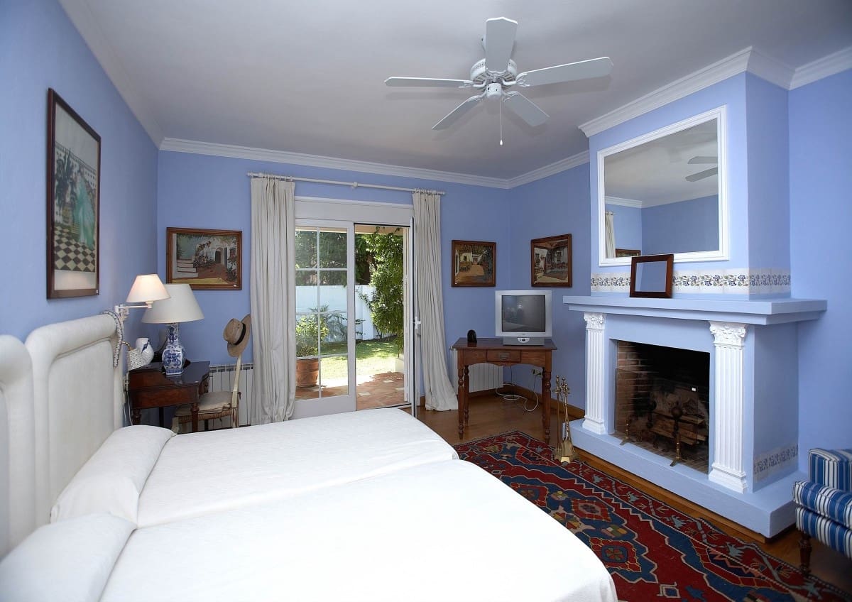 5 quarto Moradia para venda em Marbella com piscina garagem - 3 200 000 € (Ref: 9447796)