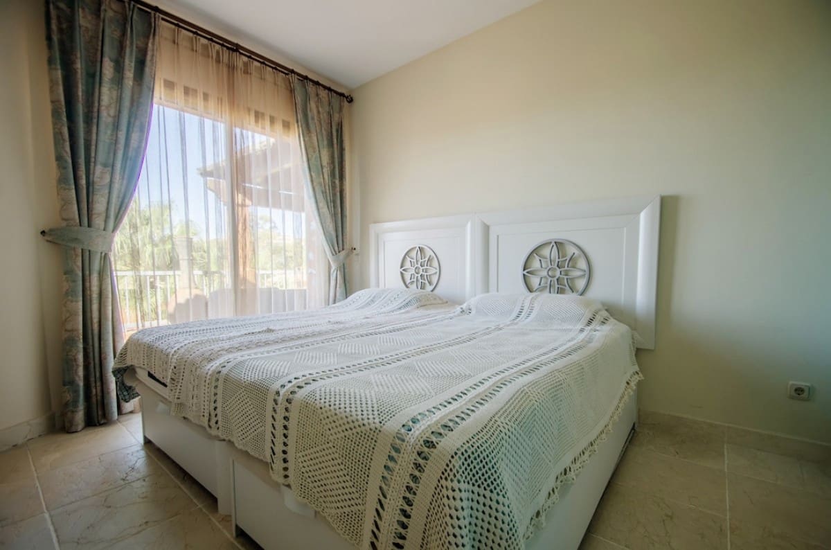 Ático de 3 habitaciones en Benahavís en venta con piscina garaje - 459.000 € (Ref: 9447805)