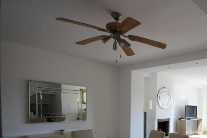 Ático de 3 habitaciones en Marbella en venta con piscina garaje - 349.000 € (Ref: 9447806)