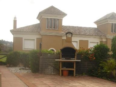 3 sypialnia Willa na sprzedaż w Marbella z basenem - 479 500 € (Ref: 9447809)