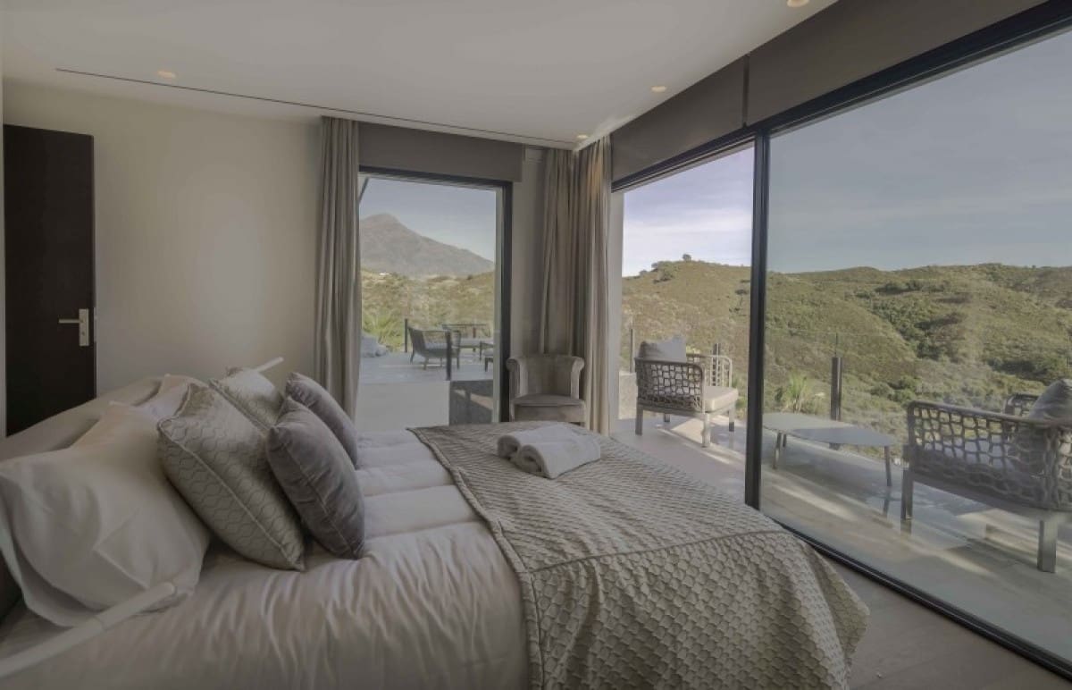 Chalet de 6 habitaciones en Benahavís en venta con piscina garaje - 2.995.000 € (Ref: 9447813)