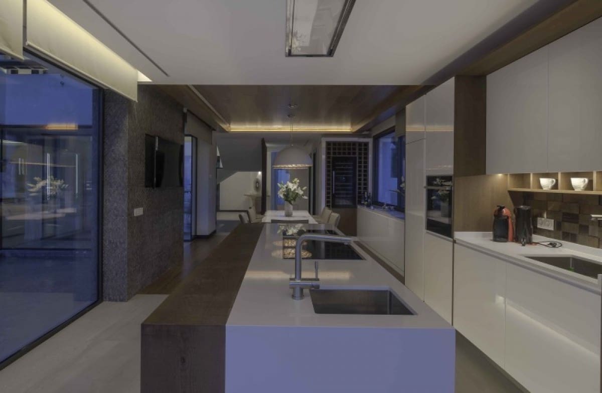 Chalet de 6 habitaciones en Benahavís en venta con piscina garaje - 2.995.000 € (Ref: 9447813)