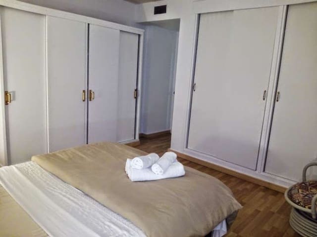 2 Zimmer Apartment zu verkaufen in Marbella mit Pool - 450.000 € (Ref: 9447815)