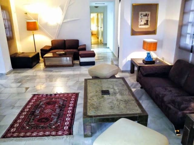 2 Zimmer Apartment zu verkaufen in Marbella mit Pool - 450.000 € (Ref: 9447815)