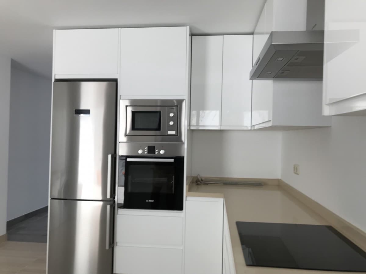 2 Zimmer Apartment zu verkaufen in Marbella mit Pool - 369.000 € (Ref: 9447825)