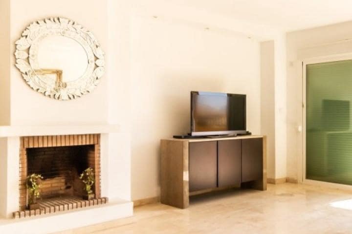 3 chambre Penthouse à vendre à San Pedro de Alcantara avec piscine garage - 349 000 € (Ref: 9447832)